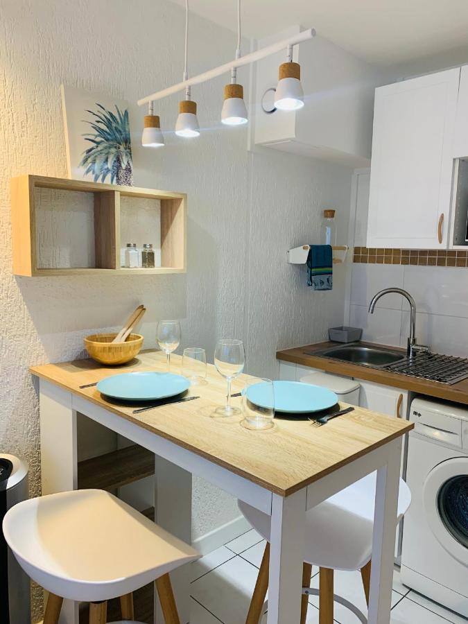 Golfe Juan Studio Dans Residence Avec Piscine Vallauris Exterior photo
